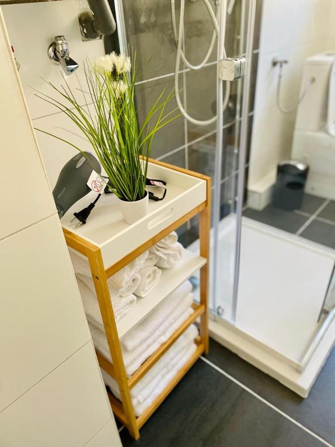 FDH 4Room-Central, Modern Near Mtu-The Catamaran By Lakescape Fewos מראה חיצוני תמונה